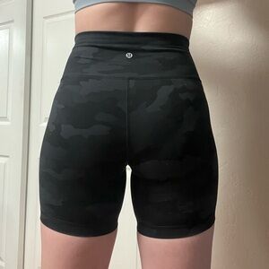 Lululemon Align biker shorts 6”